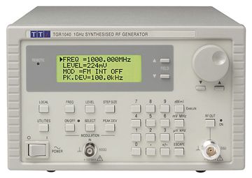 10MHz 到 1GMHz射频信号发生器,动态范围：-127dBm 到+7dBm ，频率可调制。